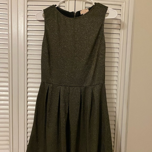 Green sparkly dress - Picture 1 of 3